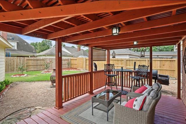 17335 Meadow Heights Drive, Houston, TX 77095