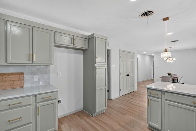 1301 Manor Drive, Cleburne, TX 76033