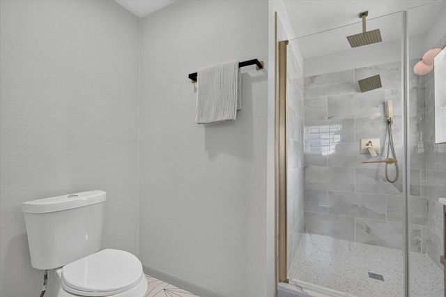 1301 Manor Drive, Cleburne, TX 76033