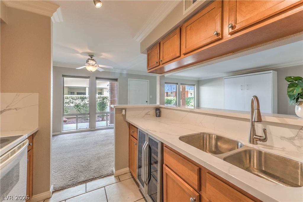 714 Oakmont Avenue 1101, Las Vegas, NV 89109