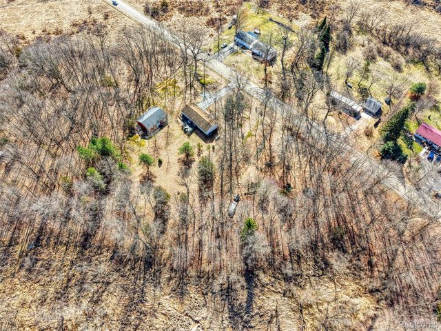 19876 Doyle Road, Unadilla Township, MI 48137