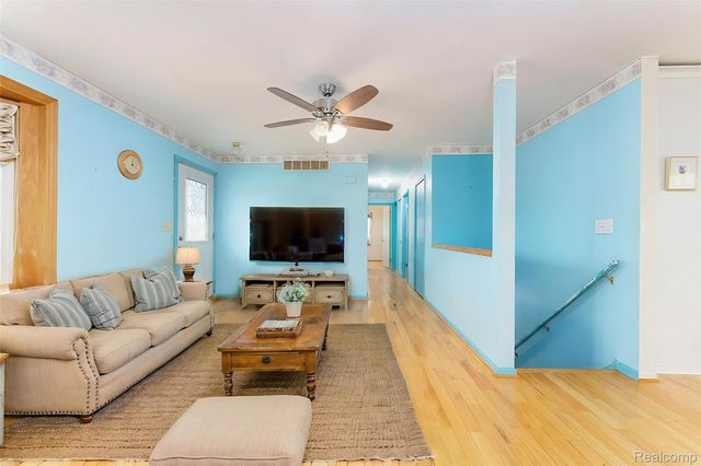 19876 Doyle Road, Unadilla Township, MI 48137