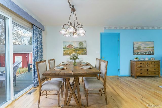 19876 Doyle Road, Unadilla Township, MI 48137