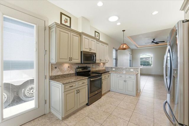 584 MEANDERING WAY, Polk City, FL 33868