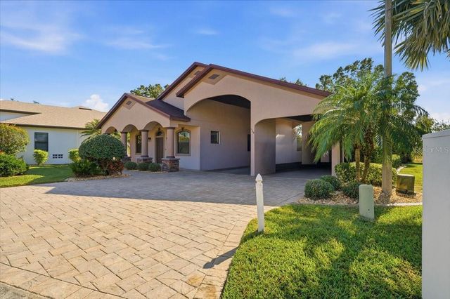 584 MEANDERING WAY, Polk City, FL 33868