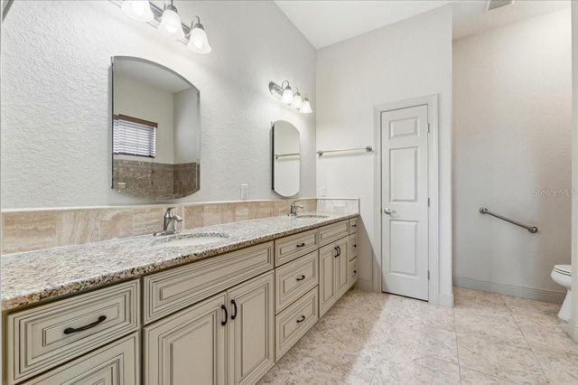584 MEANDERING WAY, Polk City, FL 33868