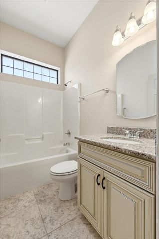 584 MEANDERING WAY, Polk City, FL 33868