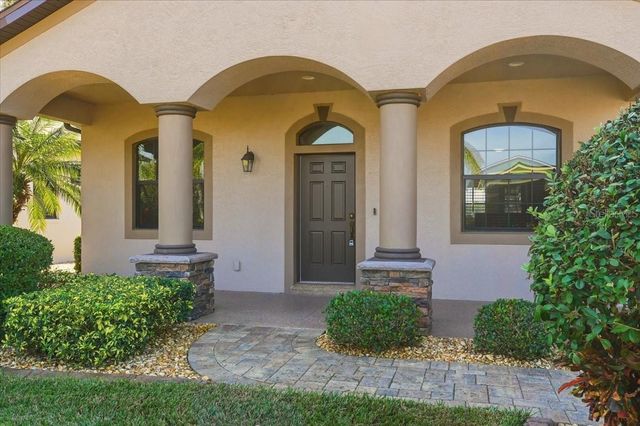 584 MEANDERING WAY, Polk City, FL 33868