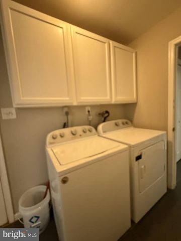 220 SUMMIT HALL RD, Gaithersburg, MD 20877