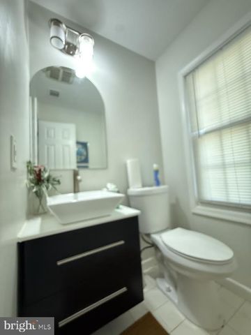 220 SUMMIT HALL RD, Gaithersburg, MD 20877