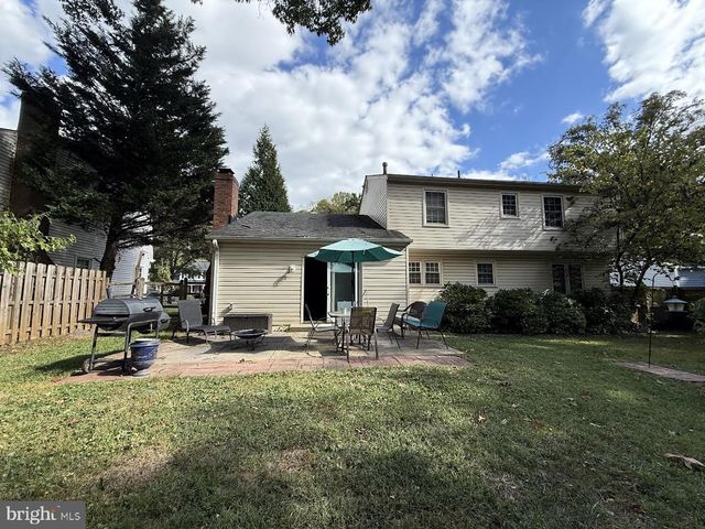 220 SUMMIT HALL RD, Gaithersburg, MD 20877