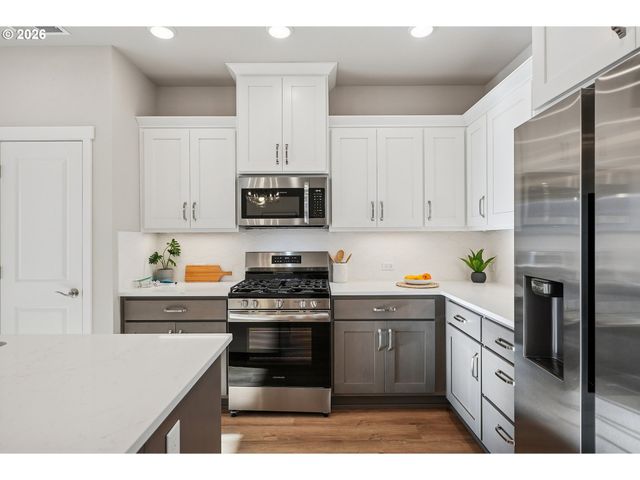 8422 Se STONECROP Ln, Hillsboro, OR 97123