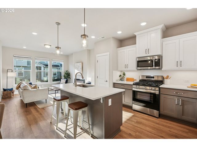 8422 Se STONECROP Ln, Hillsboro, OR 97123