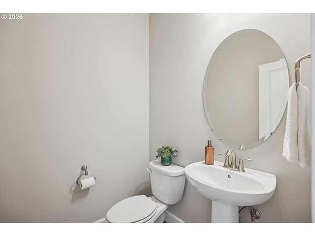 8422 Se STONECROP Ln, Hillsboro, OR 97123