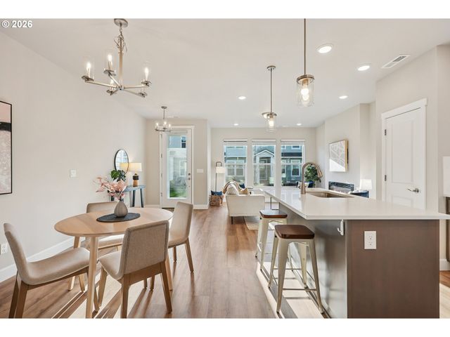 8422 Se STONECROP Ln, Hillsboro, OR 97123