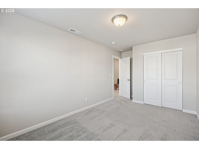 8422 Se STONECROP Ln, Hillsboro, OR 97123