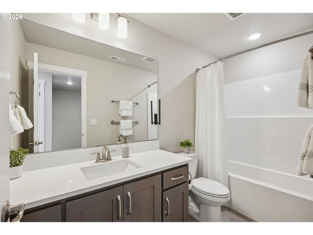 8422 Se STONECROP Ln, Hillsboro, OR 97123