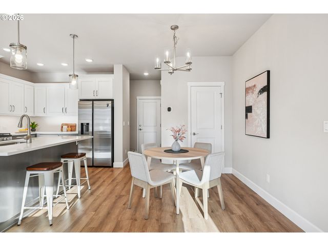 8422 Se STONECROP Ln, Hillsboro, OR 97123