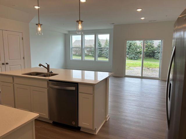 14419 104th Avenue N, Maple Grove, MN 55369