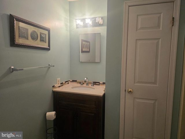 H 12 SHIRLEY LN, Lawrenceville, NJ 08648