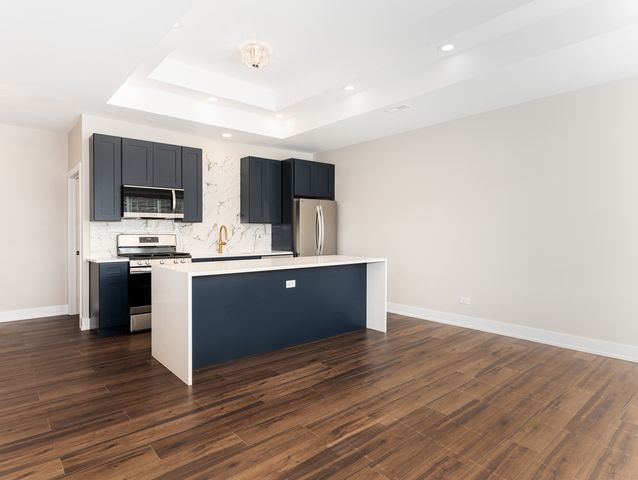 638 W 47th Street, Chicago, IL 60609