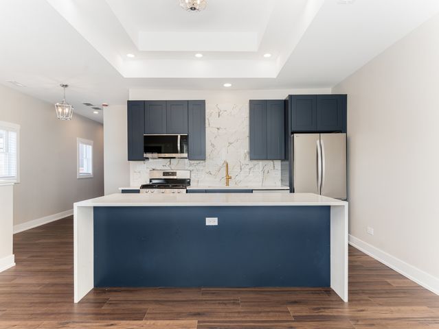 638 W 47th Street, Chicago, IL 60609