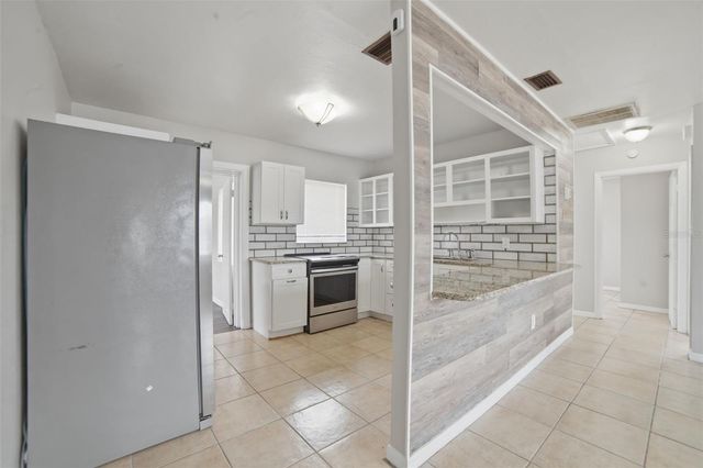 139 HARRISON STREET, Lake Wales, FL 33859