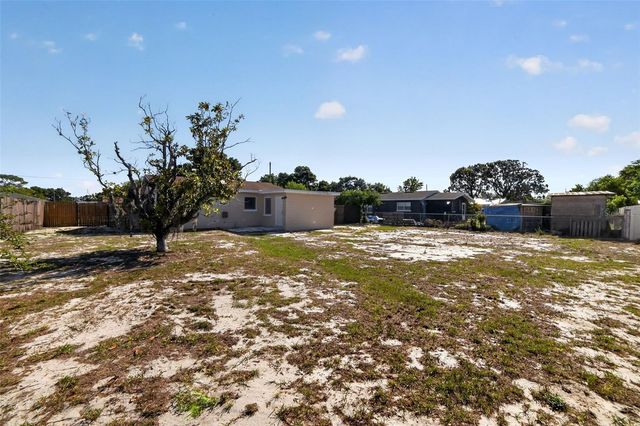 139 HARRISON STREET, Lake Wales, FL 33859