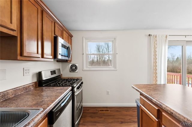 6034 Darby Road, Cicero, NY 13039