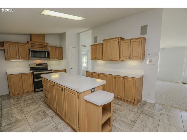 210 Nw TIMOTHY Ave, Winston, OR 97496