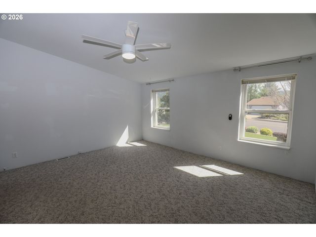 210 Nw TIMOTHY Ave, Winston, OR 97496