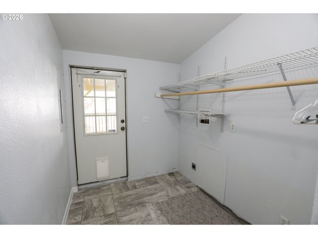 210 Nw TIMOTHY Ave, Winston, OR 97496