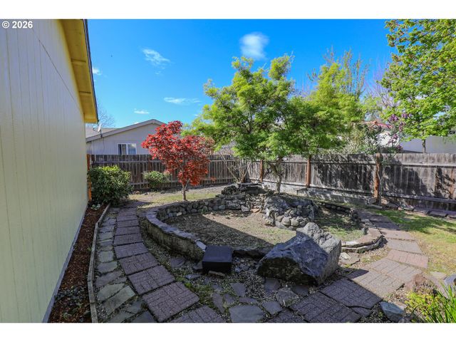 210 Nw TIMOTHY Ave, Winston, OR 97496