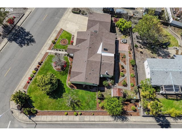 210 Nw TIMOTHY Ave, Winston, OR 97496