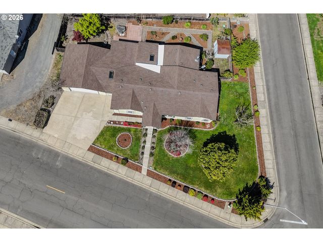 210 Nw TIMOTHY Ave, Winston, OR 97496