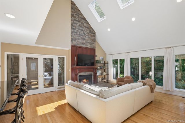 1040 Harrison Drive, Centerport, NY 11721