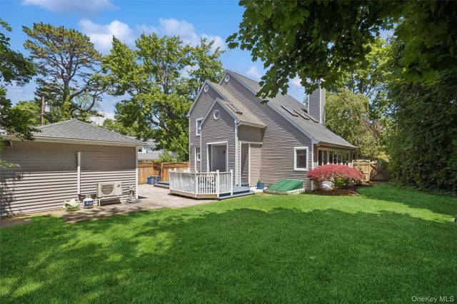 1040 Harrison Drive, Centerport, NY 11721