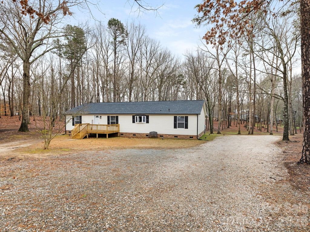 2219 Wade Funderburk Road, Pageland, SC 29728