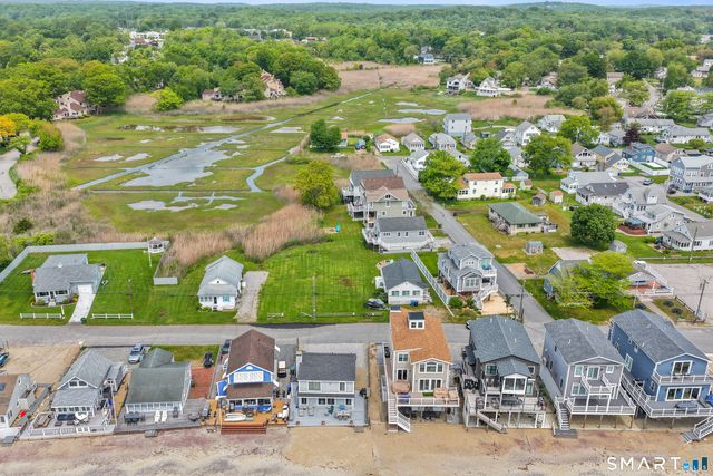 33 Beach Road West, Old Saybrook, CT 06475
