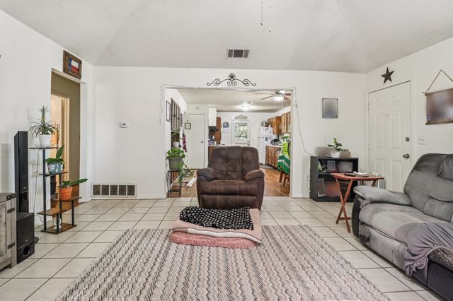 5624 Midway Road, Weatherford, TX 76085