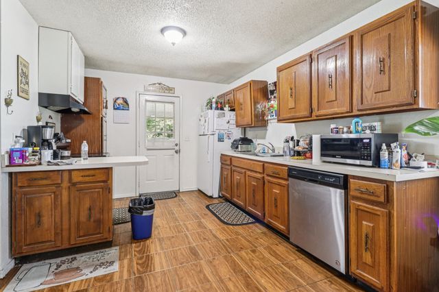 5624 Midway Road, Weatherford, TX 76085