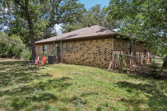 5624 Midway Road, Weatherford, TX 76085