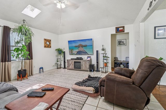 5624 Midway Road, Weatherford, TX 76085