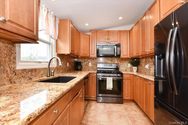 57 Jackson Place, Massapequa, NY 11758