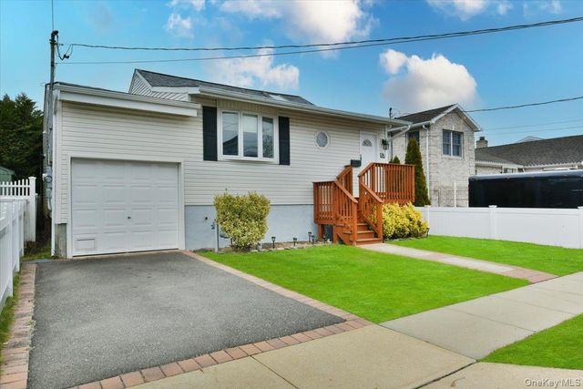 57 Jackson Place, Massapequa, NY 11758