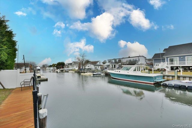 57 Jackson Place, Massapequa, NY 11758