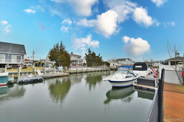 57 Jackson Place, Massapequa, NY 11758