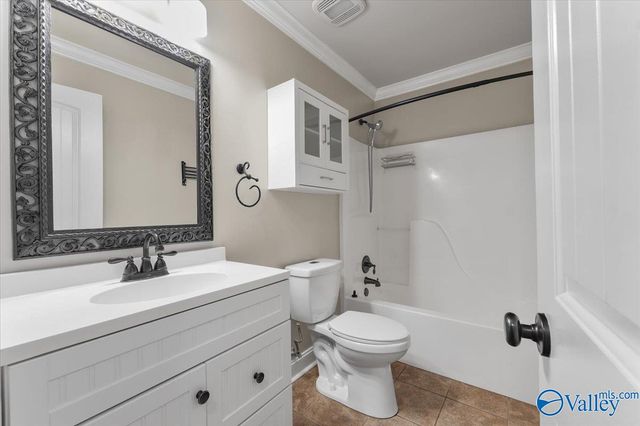 112 Shallowhill Road, Huntsville, AL 35811