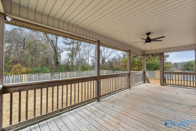 112 Shallowhill Road, Huntsville, AL 35811