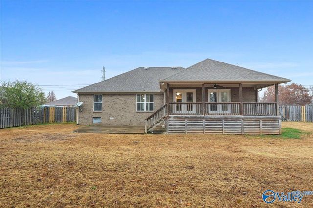 112 Shallowhill Road, Huntsville, AL 35811